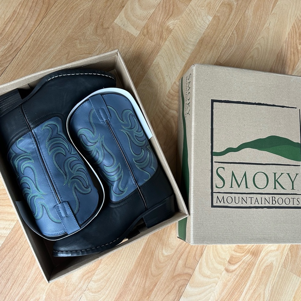 Smoky Mountain Black and Blue Boots